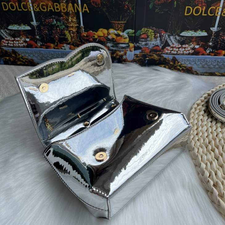 Picture of Dolce Gabbana Handbags _SKUfw163860650fw